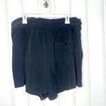 Athleta  Skyline Short II Lightweight Black Women's Sz 22 310 881 Photo 6