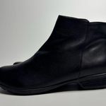 Walking Cradles Ezra Booties in Black Leather (Wide) Size 6 Photo 4