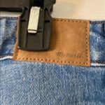 Madewell Women’s Curvy Classic 90 Straight Blue Jeans inseam 28” waist 34” Photo 3