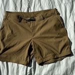 The North Face Women’s light Belted Hiking/Outdoor Shorts in olive sz 16 Photo 1