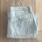 Universal Threads Universal Thread Size 6 Distressed Light Wash Boyfriend Jeans Photo 2