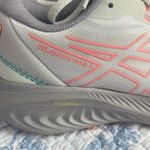 ASICS GEL-Excite Trail 2 Women’s Running Shoe Size 7.5 Light Grey/Peach Photo 3