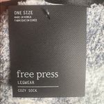 Free Press NWT  Cozy Socks Blue Heather Sleepy Soft Textured 2-Pack Size 9–11 Photo 1