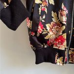 36.5 Bomber Jacket Floral satin - Black and Red woman’s sz M Photo 9
