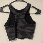 Athleta  Size XS Crop Top Women's A-C Gray Conscious In Powervita Camouflage Photo 2