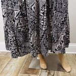 CHAPS  Women's Maxi Skirt Sz M Geometric Print Black & White Photo 2
