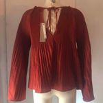 DO+BE pleated rust orange cold shoulder top Women’s Size S Small Photo 4