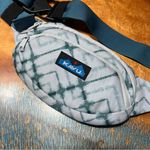 KAVU  Spectator Blue green gray Ocean print Belt Waist Bag travel fanny pack Photo 1