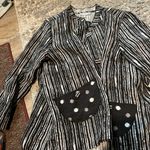 Habitat NWT  mandarin collar button down top small Photo 5