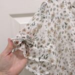 Paper Closet White Floral Plunging V Photo 3