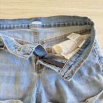 Old Navy  Women’s Size 4 WOW Denim INDI Corona 5-Pocket Cuffed Hem Shorts Photo 4