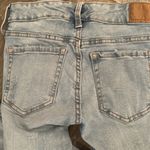 Aeropostale Women’s  size 0 low rise jegging light wash destroyed stretchy jeans Photo 6