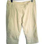 Athleta Womens Size 8 Commuter Capri Pants Hiking Cargo Pocket Zipper Tan 819692 Photo 3
