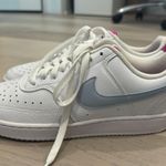 Nike Court Vision Low Photo 0