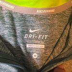 Nike  Running‎ Pullover Top Thumb Holes Dri-Fit Athletic Gray Neon Green M Photo 3