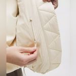 Lululemon NWT  Wunder Puff 600-Down-Fill Cropped Vest light ivory size 8 Photo 7