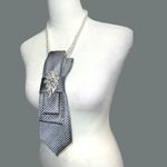 “Dainty Dapper” elegant dark gray textured necktie necklace with silver brooch White Photo 5