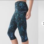 Lululemon  Run: Top Speed Crop *Full-On Luxtreme
Floral Backdrop Blue Denim Multi Photo 2