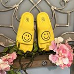 No Boundaries Smiley Face Comfy Yellow Slides Womens 8 Beach Shower Shoes Sandals Photo 1