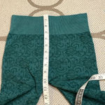 Blush  boutique seamless green floral textured 8” bike shorts Photo 3