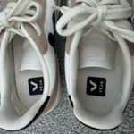 VEJA  Sneakers V-10 Women’s Photo 2