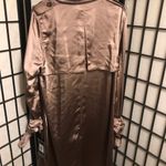 Badgley Mischka Angelina beige satinTrench XL NWT Photo 8