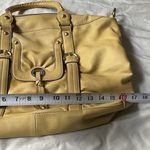 B Makowsky leather Women’s handbag Gold Yellow Metal Hardware Touch Medium Bag Photo 5