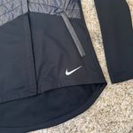 Nike NWT Essential Puffer-Panel Running Jacket Photo 3