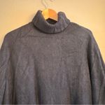 Barefoot Dreams Poncho Cozychic (Carbon) Photo 3