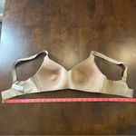 Lululemon Hold True Bra in Soft Sand or Nude Size 32C Photo 11