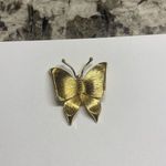 Monet Signed Costume Brooch Pin - Textured Gold Tone Butterfly Insect Photo 3