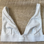 SKIMS  Stretch Cotton Rib Plunge Bralette In Light Heather Grey Size Medium Photo 0