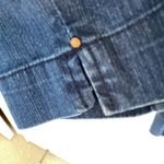 Gloria Vanderbilt NWTGloria Vanderbilt Beaded Blue Capri Jeans Sz 6 Photo 3