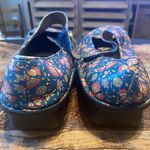 Alegria Paloma Yayoubetcha Flooral Print Mary Jane size 40 / 9 ****a little damaged in the front look at picture **** Photo 2