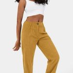 Halara β
NWT Corduroy Pants - Mustard Yellow β
Photo 0