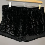 Haley & June Shorts Womens XL Black Crushed Velvet Lounge Dolphin Hem Stretch Photo 0