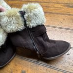 Dream out loud by Selena Gomez Dream Out Loud‎ by Selena Gomez furry boots heels Photo 5