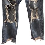 American Eagle Women's Tomgirl Distressed Boyfriend Jeans Size 4 waist 28 Blue Photo 4
