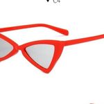 New Red Fashion Triangle Small Cat Eye Sunglasses Photo 2