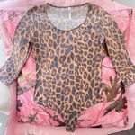 Tresics cheetah print 3/4 long sleeve bodysuit  Photo 3