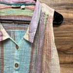 Holding Horses  size 4 crop top Photo 1