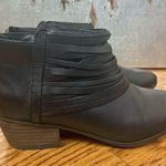 Clarks Clark’s | Spye Celeste Leather Booties Fringe Ankle Straps Size 7 Photo 2