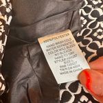 Alythea  Black & White High Rise Shorts Size Large Photo 4