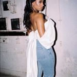 House Of CB NWOT  elisetta white satin plunge off shoulder bustier top sz S Photo 2