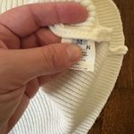 Amazon white sleeveless turtleneck sweater with shoulder pads Photo 6