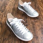 Schutz • Ofelia Prata Sneaker metallic silver lace up trainer court shoe Photo 11