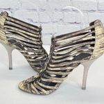 Tory Burch Strappy Peep Toe Heels Size 6.5 Animal Print Buckles Designer Shoes Photo 2