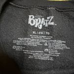 Bratz crewneck sweatshirt xl black purple Photo 5