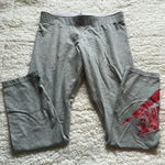 Nike  Cropped Leggings Photo 0