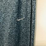 Nike  Dri-Fit Sports Leggings for women. Photo 2